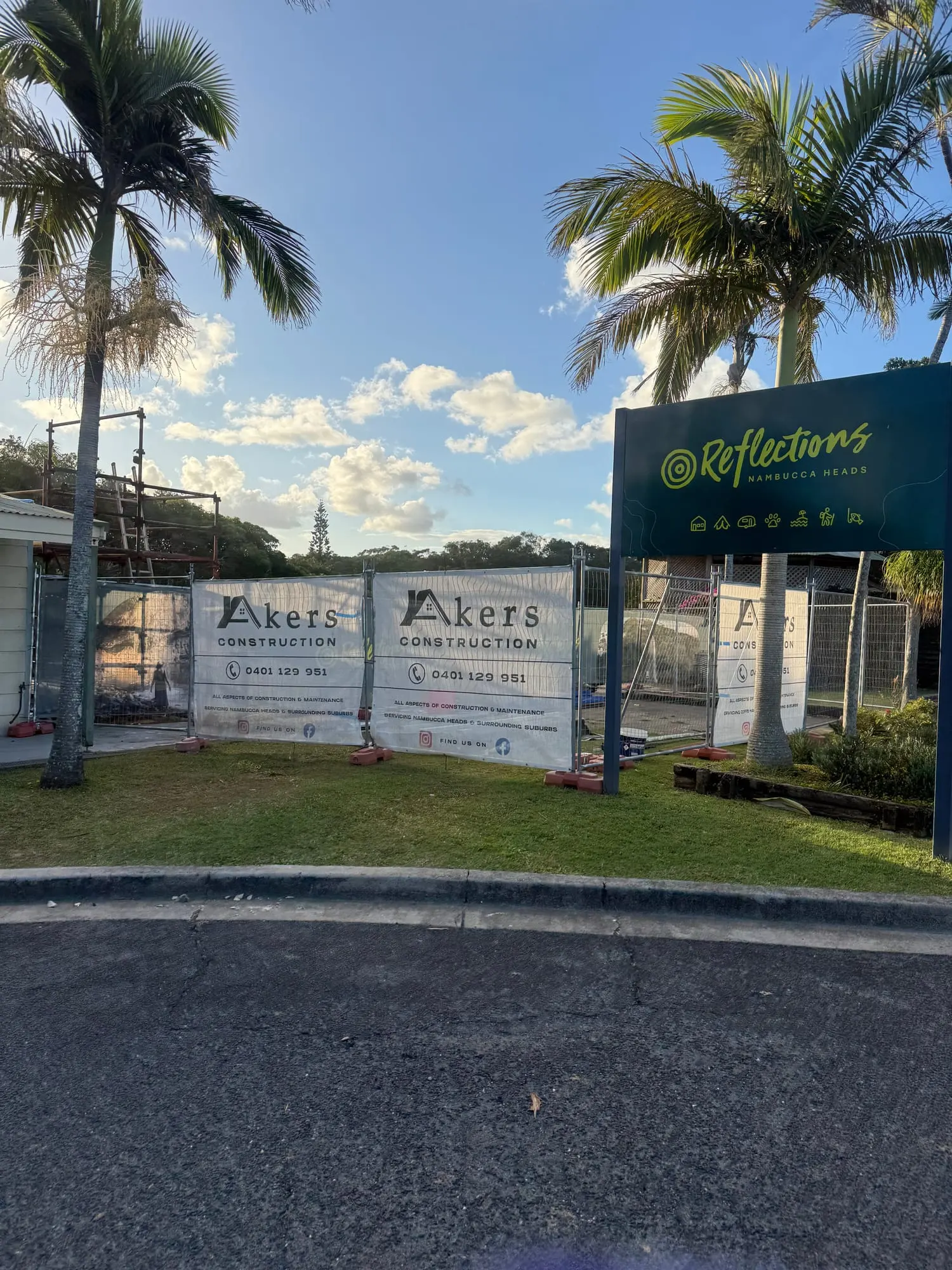 Akers Construction site hoarding at a holiday park redevelopment on the Coffs Coast